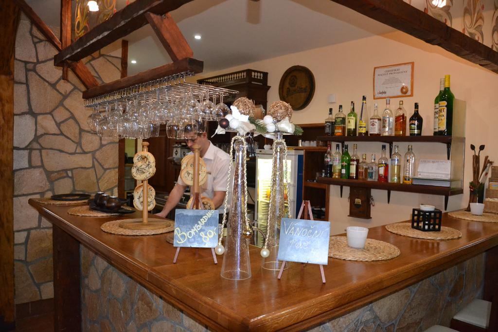 Penzion A Restaurace Stare Casy Horní Bečva المظهر الخارجي الصورة